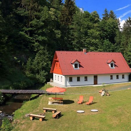 Chalupa U Prvni Skaly Chribska Luaran gambar